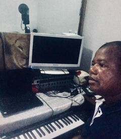 Narcisse at Studio Yeoue