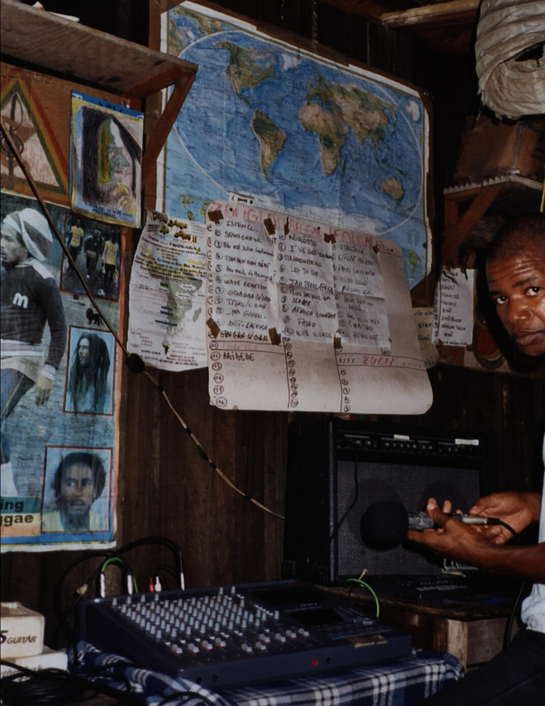 Narcisse at home, 2000